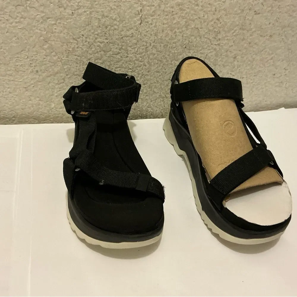 Teva Women's Jadito Universal Strappy Platform Sandals size 7 Black Chunky